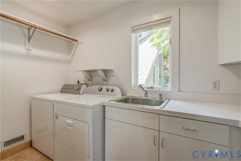 Tiny photo for 9 Deer Run Road, Manakin Sabot, VA 23103 (MLS # 2618513)