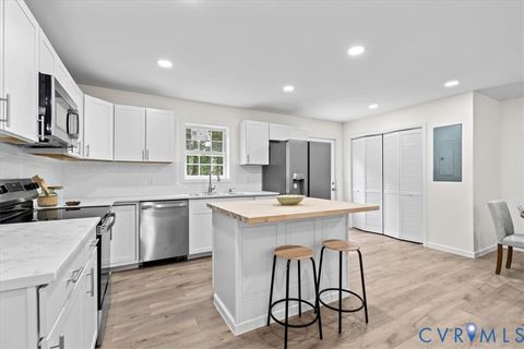 Tiny photo for 1106-01108 Amelia Street, Petersburg, VA 23803 (MLS # 2610908)