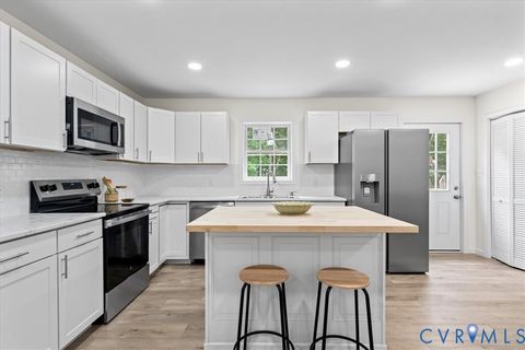 Tiny photo for 1106-01108 Amelia Street, Petersburg, VA 23803 (MLS # 2610908)