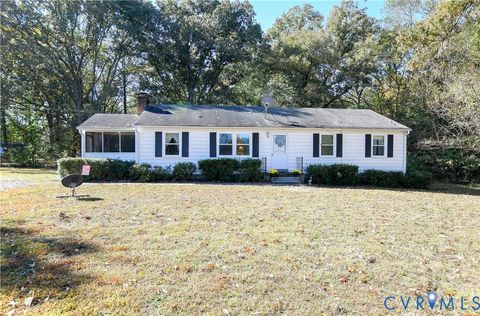 Photo of 8071 Dabneys Mill Road, Aylett, VA 23106 (MLS # 2529347) Photo of 8071 Dabneys Mill Road, Aylett, VA 23106 (MLS # 2529347)