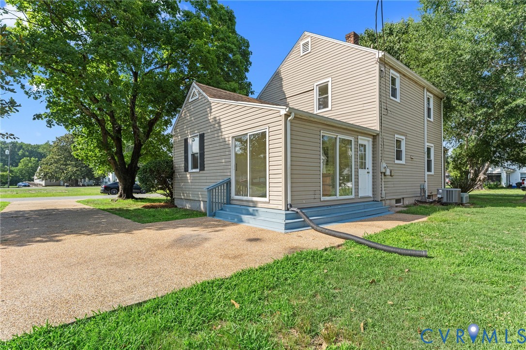 702 Daingerfield Street