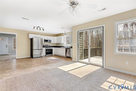 Tiny photo for 224 Walnut Lane, Aylett, VA 23086 (MLS # 2605738)