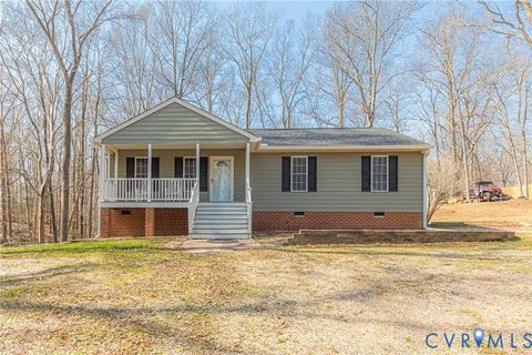 Photo of 224 Walnut Lane, Aylett, VA 23086 (MLS # 2605738)
