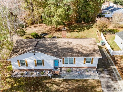 A home in Colonial Heights