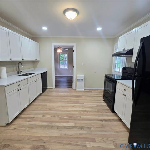 Tiny photo for 810 Luke Street, Blackstone, VA 23824 (MLS # 2616890)