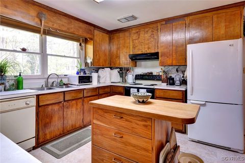 Tiny photo for 5556 Roanes Wharf Road, Gloucester, VA 23061 (MLS # 2510810)