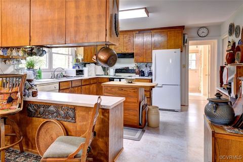 Tiny photo for 5556 Roanes Wharf Road, Gloucester, VA 23061 (MLS # 2510810)