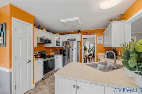 Tiny photo for 6005 Hidden Arbor Place, Chester, VA 23831 (MLS # 2604486)