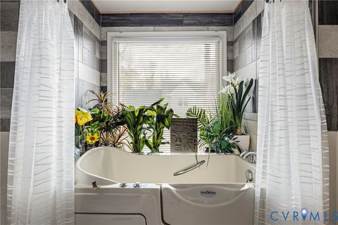 Tiny photo for 6005 Hidden Arbor Place, Chester, VA 23831 (MLS # 2604486)