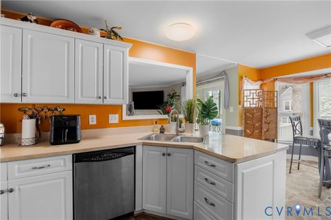 Tiny photo for 6005 Hidden Arbor Place, Chester, VA 23831 (MLS # 2604486)