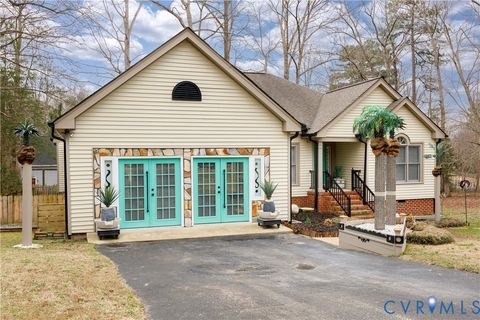 Tiny photo for 6005 Hidden Arbor Place, Chester, VA 23831 (MLS # 2604486)
