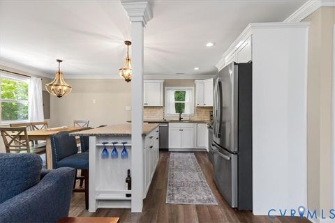 Tiny photo for 660 Johns Neck Road, Weems, VA 22576 (MLS # 2610804)