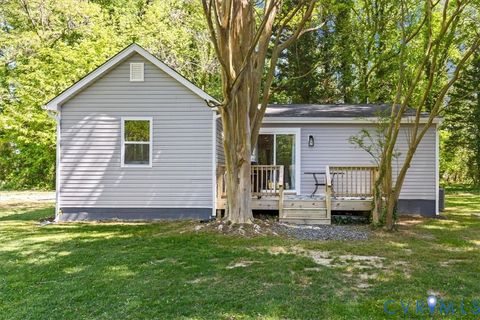 Tiny photo for 660 Johns Neck Road, Weems, VA 22576 (MLS # 2610804)