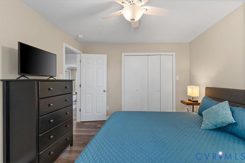 Tiny photo for 660 Johns Neck Road, Weems, VA 22576 (MLS # 2610804)