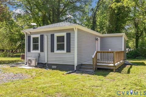 Tiny photo for 660 Johns Neck Road, Weems, VA 22576 (MLS # 2610804)