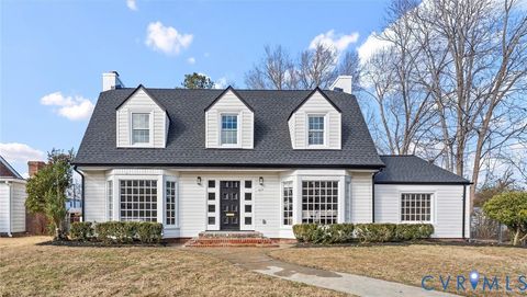Photo of 1637 Ferndale Avenue, Petersburg, VA 23803 (MLS # 2602409)