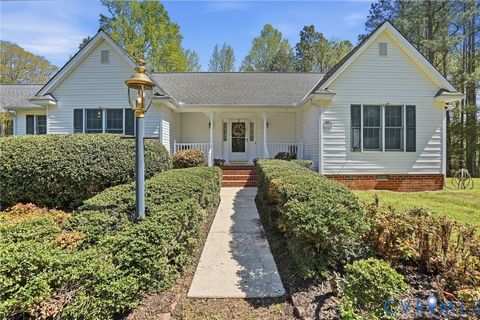 Photo of 16242 Chiswell Lane, Beaverdam, VA 23015 (MLS # 2608653)