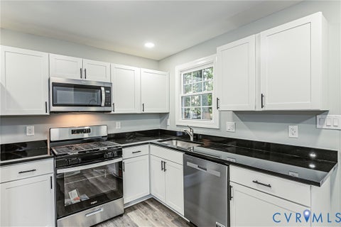 Tiny photo for 1608 Bryan Street, Richmond, VA 23223 (MLS # 2625588)