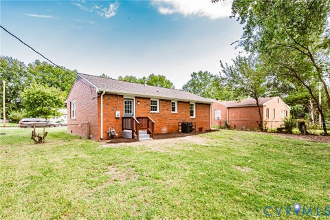 Tiny photo for 1608 Bryan Street, Richmond, VA 23223 (MLS # 2625588)