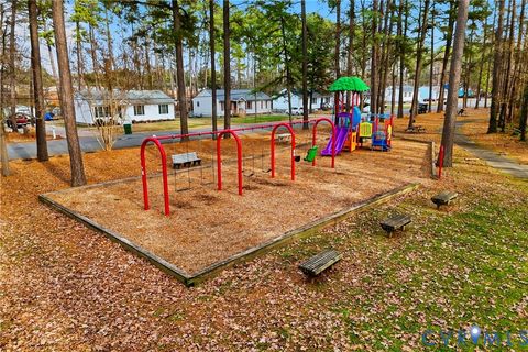 Tiny photo for 7108 Bunche Street, Richmond, VA 23228 (MLS # 2533150)