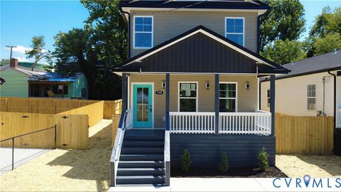 Tiny photo for 330 Mars St, Petersburg, VA 23803 (MLS # 2616354)