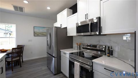 Tiny photo for 330 Mars St, Petersburg, VA 23803 (MLS # 2616354)