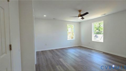 Tiny photo for 330 Mars St, Petersburg, VA 23803 (MLS # 2616354)