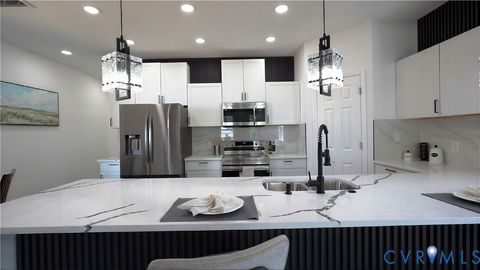 Tiny photo for 330 Mars St, Petersburg, VA 23803 (MLS # 2616354)