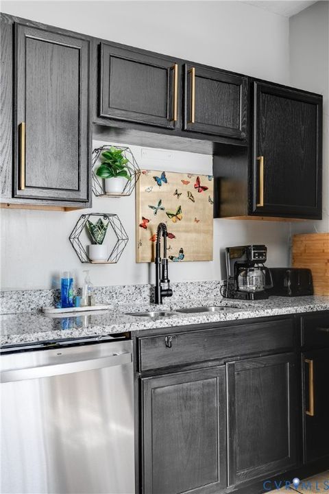 Tiny photo for 1411 Winchell Street, Richmond, VA 23231 (MLS # 2611210)