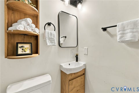 Tiny photo for 521 Catherine Street, Richmond, VA 23220 (MLS # 2627815)