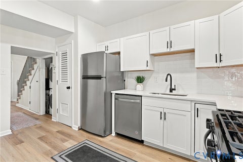 Tiny photo for 521 Catherine Street, Richmond, VA 23220 (MLS # 2627815)