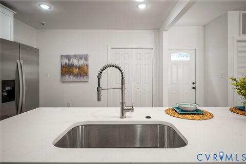 Tiny photo for 665 Pegram Street, Petersburg, VA 23803 (MLS # 2611151)