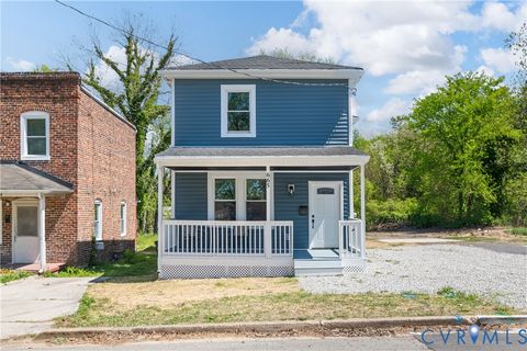 Photo of 665 Pegram Street, Petersburg, VA 23803 (MLS # 2611151)