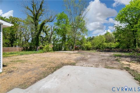 Tiny photo for 665 Pegram Street, Petersburg, VA 23803 (MLS # 2611151)