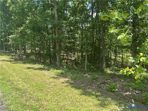 Tiny photo for 4870 Farmville Road, Farmville, VA 23901 (MLS # 2520989)