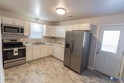 Tiny photo for 337 Lakewood Drive, Petersburg, VA 23805 (MLS # 2602618)