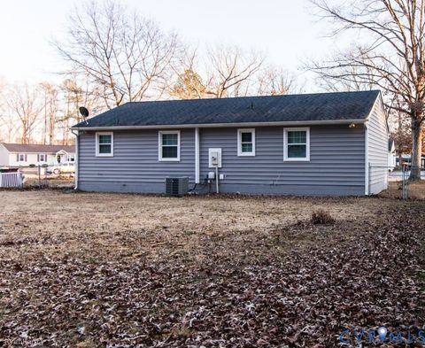 Tiny photo for 337 Lakewood Drive, Petersburg, VA 23805 (MLS # 2602618)