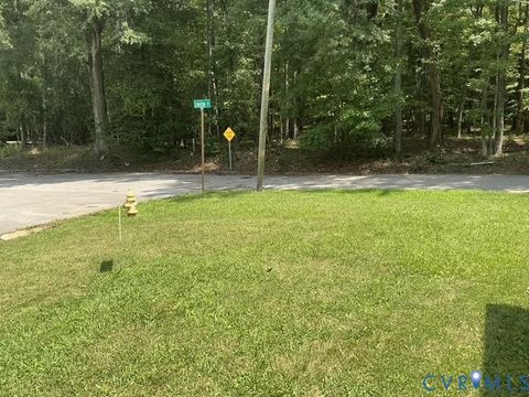 Tiny photo for 8 Gibbons Avenue, Petersburg, VA 23803 (MLS # 2618747)