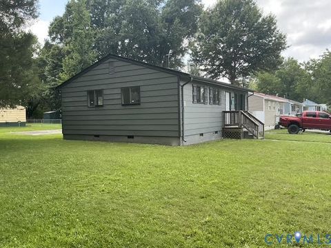 Tiny photo for 8 Gibbons Avenue, Petersburg, VA 23803 (MLS # 2618747)