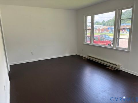 Tiny photo for 8 Gibbons Avenue, Petersburg, VA 23803 (MLS # 2618747)