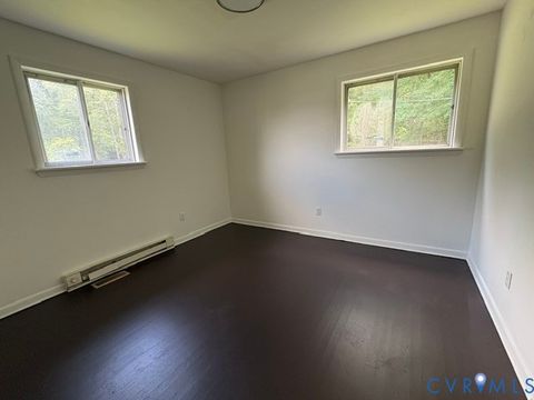 Tiny photo for 8 Gibbons Avenue, Petersburg, VA 23803 (MLS # 2618747)