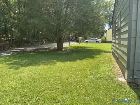 Tiny photo for 8 Gibbons Avenue, Petersburg, VA 23803 (MLS # 2618747)