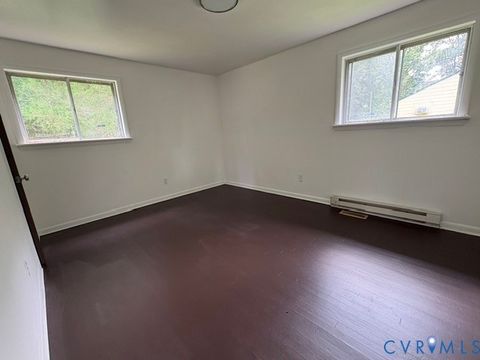 Tiny photo for 8 Gibbons Avenue, Petersburg, VA 23803 (MLS # 2618747)