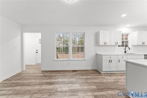 Tiny photo for 512 Freedom Drive, Ruther Glen, VA 22546 (MLS # 2606457)