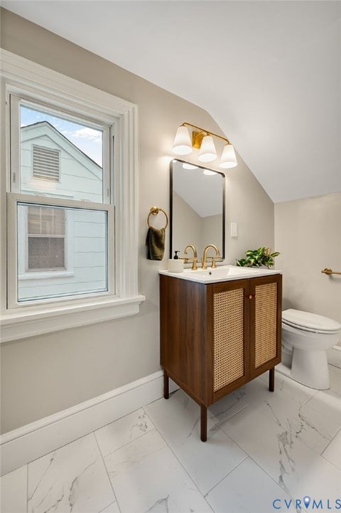 Tiny photo for 2016 Gordon Avenue, Richmond, VA 23224 (MLS # 2618582)