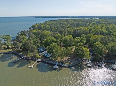 Tiny photo for 24 Lake Avenue, Deltaville, VA 23043 (MLS # 2616484)