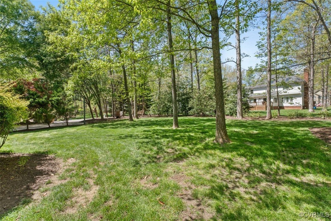 2101 Chartstone Drive