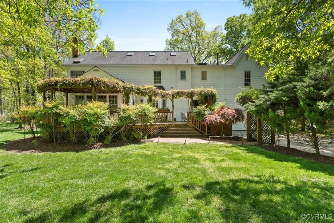 2101 Chartstone Drive