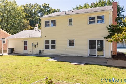 Tiny photo for 14 Effingham Place, Newport News, VA 23608 (MLS # 2529329)