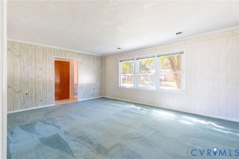 Tiny photo for 14 Effingham Place, Newport News, VA 23608 (MLS # 2529329)